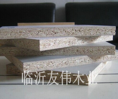 膠合板滑？滑？滑？